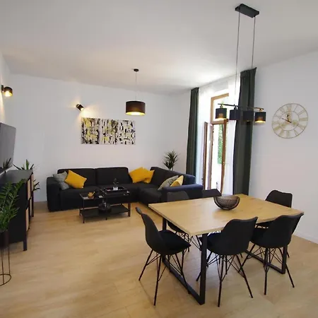 Moderne 2-schlafzimmer-wohnung In * بولا