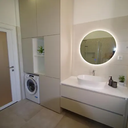 شقة Moderne 2-schlafzimmer-wohnung In